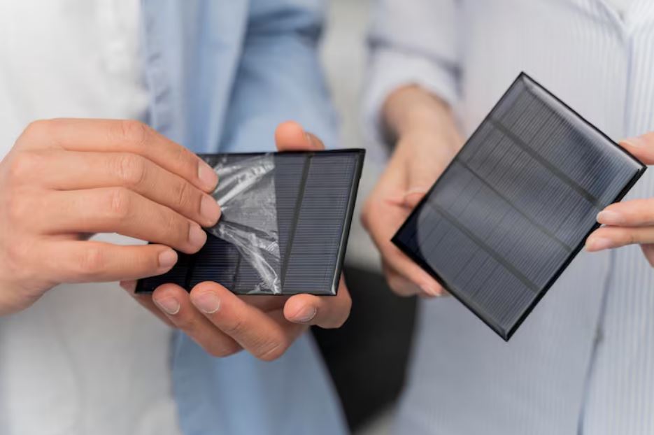 How Ultra-Thin Solar Films Could Power Smartphones