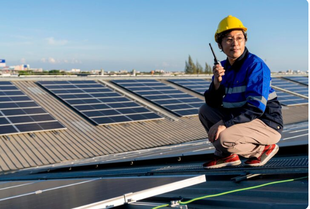 How Solar Roof Tiles Are Quietly Taking Over Suburbia